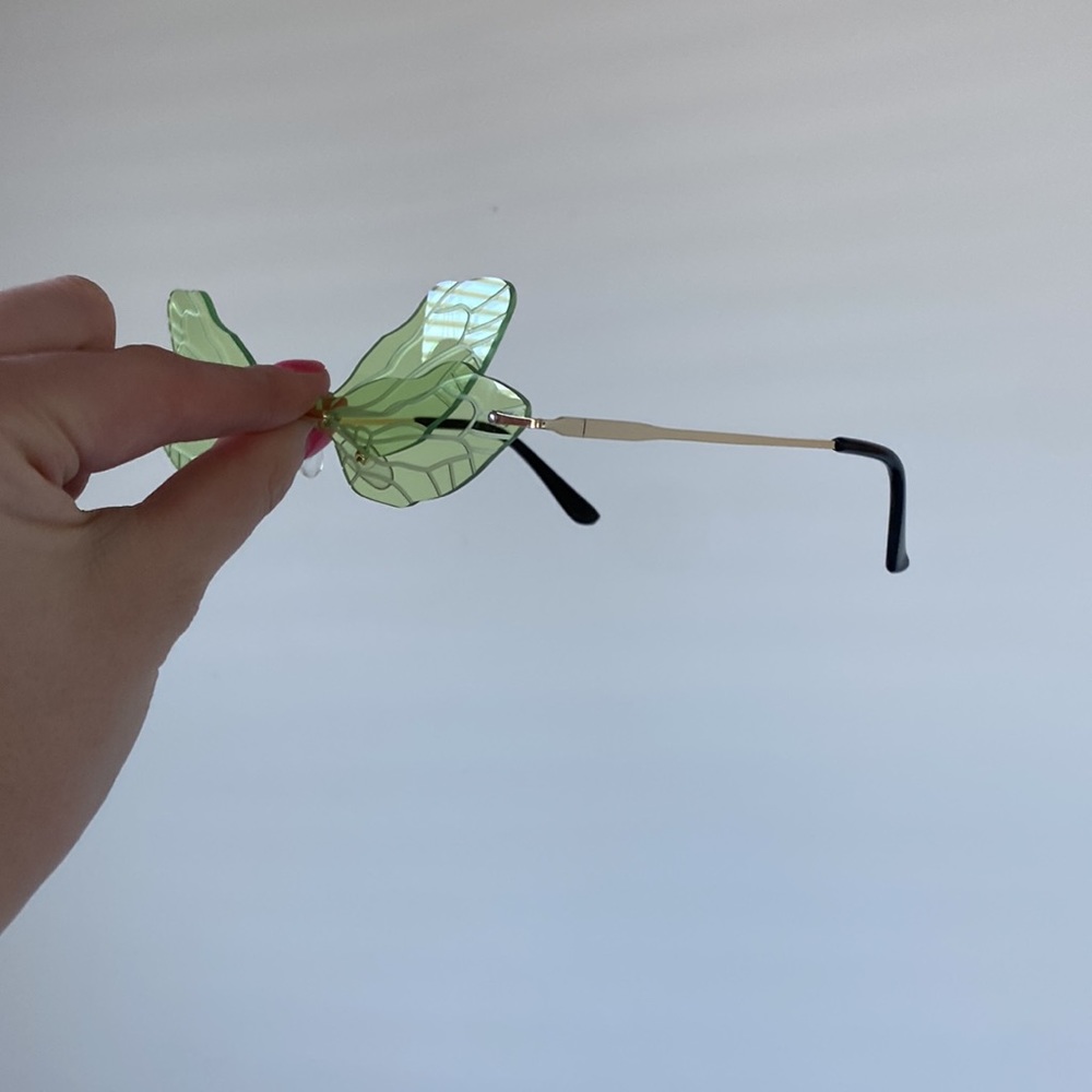 Butterfly sunglasses - Picture 3 of 3